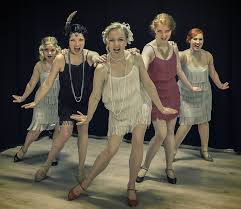 Waltz and tango continued, with slow waltz becoming a new trend, and exhibition tango adopting a more gaucho style under the influence of rudolph valentino. Classes Jazz Factory