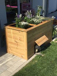 Rasenroboter Garage In Ein Hochbeet Integriert Rasenroboter Garage In Ein Hochbeet Integriert Ein Hochbeet In Garden Boxes Diy Robotic Lawn Mower Diy Lawn