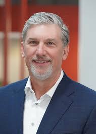 Justin Graber's Instagram, Twitter & Facebook