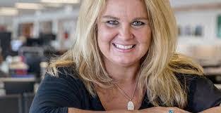 Joanna Edlund's Instagram, Twitter & Facebook