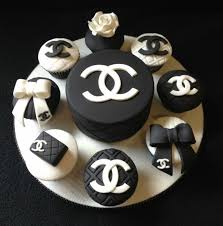 Geburtstag für mädchen und jungen. 1001 Ideen Fur Torte Zum 18 Geburtstag Fur Unvergessliches Feier