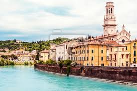 It is the largest city municipality in the region and the second largest in northeast italy. Verona Italien 25 Juni 2017 Verona Region Venetien Stadt Fototapete Fototapeten Gardasee Venetia Verona Myloview De