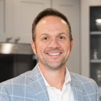 Elizabeth Nations's Instagram, Twitter & Facebook