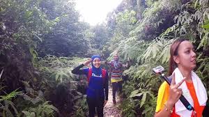 Located not far from seremban, gunung angsi is popular on weekends and public holidays. Ekspedisi Ke Puncak Gunung Angsi Negeri Sembilan Youtube