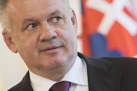 Traja súčasní zamestnanci a bývalý šéf rezortu diplomacie budú  veľvyslancami