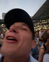 just thought I’d pop in and let you know that I’m alive, I just work a lot  & I love you x