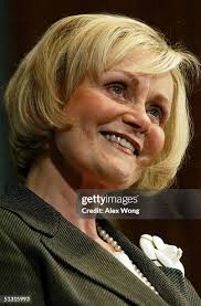 Author Kitty Kelley speaks during a book discussion at the National... News  Photo