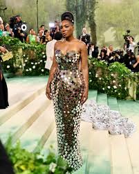 MetGala in @MarcJacobs 🌟 #ReawakeningFashion 📷 @gettyentertainment