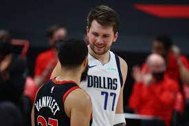 The mavericks average 112.3 points per game against the raptors' 111.3, amounting to 2.6 points over the matchup's point total of 221. R5dzucphb6vskm