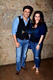 After her early childhood in hong kong, her family moved to bangkok and neelam was holidaying in mumbai and. Neelam Kothari Images Hd Wallpapers And Photos Bollywood Hungama
