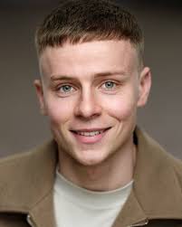 Lovely visit from Sam Keeley ☘️ Sam is an Irish actor from Tullamore, Co.  Offaly. You may recognize him from the TV Series “Kin” or the new HBO crime  series “Task” where