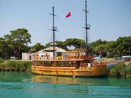 Akdeniz 'in doğal güzellikleri ve tarihi değerleri ile iç içe mavi ile yeşilin birleştiği yerde kurulu tesisimizde geçireceğiniz tatil çok farklı, heyecanlı, eğlenceli ve unutulmaz olacak. Reka Manavgat Manavgat Nehri Turciya Side