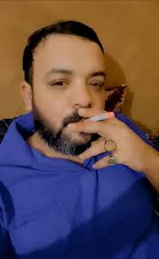 Majority of the people here are fake.....