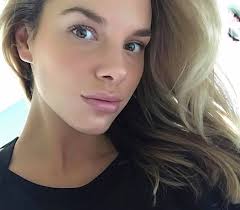 Beauty guru Mariah Leonard looks #flawless wearing our Liquid Lash  Extensions Mascara!