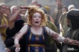 Il loro ritorno a roma coincide con quello di cesare che, deluso dall'amico pompeo magno, è intenzionato a conquistare con la forza roma, distruggere la repubblica, e far nascere un nuovo. Servilia Was Brutally Attacked By Atia S Men For Manipulating Octavia Rome Hbo Rome Tv Series Lindsay Duncan