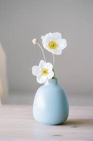 Blog Aimee Magne Ikebana Modern Flower Arrangements Bloemen Flowers Garden Peonies Orchids In 2020 Flower Arrangements Beautiful Flowers Beautiful Flower Arrangements