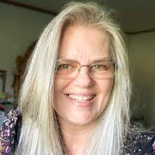 Tammy Booth's Instagram, Twitter & Facebook