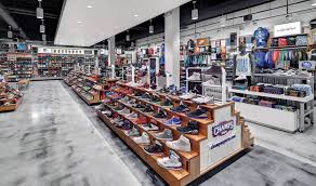 Champs sports has a large selection of athletic footwear, apparel, accessories and assorted equipment for men, women and kids as goods of up to 100 brands can be found. High Performing Champs Sports Stores Chute Gerdeman