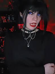 I know the pain #aot #attackontitan #mikasa #mikasaackerman #mikasaackerman  #gothmikasa #erenxmikasa #erenjaeger