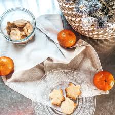 S A B L E S Je Vous Devoile Enfin La Recette De Cette Pate Sablee Aux Noisettes C Est La Premiere Fois Que J Obtiens Un Tel Sabl Food Camembert Cheese Cheese