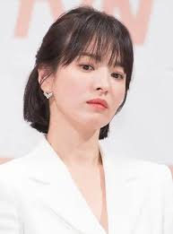 Pin By Eee Huang On Song Joong Ki Song Hye Kyo Song Hye Kyo Short Hair Styles Korean Beauty