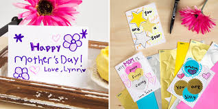Daily preschool curriculum & themes. 3 Easy Mother S Day Crafts That Young Kids Can Make At Home Avery Com