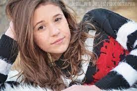 Jennifer Hodulik's Instagram, Twitter & Facebook