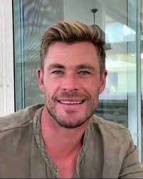 Hello Lovelies ❤️ How was your day Y'all 😘 Mine was not that busy and the  cool weather made it so calm and peaceful for me ☺️ Right now I want to