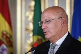 Augusto Santos Silva diz que militares portugueses na Roménia vão defender  a paz na Europa