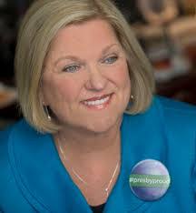 Wendy Thrasher's Instagram, Twitter & Facebook