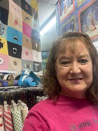 We are just 14 days away from the beginning of the All Missouri Shop Hop! I  have just a few magazines left, so get your copy soon! I'm also getting  creative with