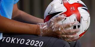 Women's football was added to the official program at the 1996 atlanta games. Uelsplvlhyfilm