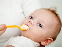 Ampuuun, anak ketiga masih ikutan drama daftar menu santai sih, anak bayi lho iniiiiiiii :d. Jadwal Makan Bayi 6 Bulan Pertama Perawatanbayi Com