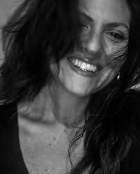 VICKY CRAMER es un placer conocerte. Ayer estuvimos actuando en  @terceractorestobar éste espacio no es cualquier lugar, cuando vine por  primera vez a Bs.As mi primer taller de teatro se realizaba ahí,