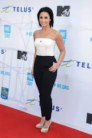 The great collection of demi lovato wallpaper 2015 for desktop, laptop and mobiles. Demi Lovato S Best Outfits