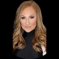 Mandy Engel's Instagram, Twitter & Facebook