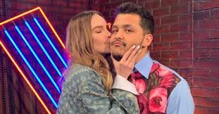 Maybe you would like to learn more about one of these? Se Arrepiente Que Dijo Lupillo Rivera Sobre Belinda Y Christian Nodal Quever