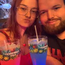 are lszee 2 day passes sold out ? 😫