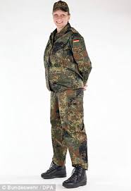 A post shared by women in uniform, all uniforms (@curves.n.combatboots) on jun 20, 2017 at 10:08am pdt German Army Approves Maternity Uniform For Pregnant Troops Daily Mail Online