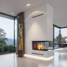 Exklusive Villa Mit Modernen Wasserbecken Aus Cortenstahl Und Stimmungsvoller Gartenbeleuchtung Haus Design Wohnzimmer Stil Modernes Haus Aussen