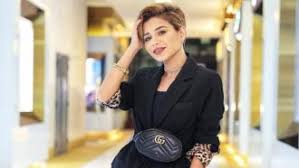 شاهد كيف احتفلت بلقيس فتحي مع سيف نبيل بـ10 ملايين. 3aqndu2aphqcjm