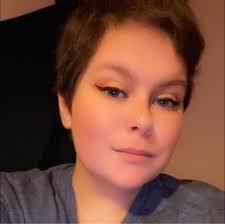 Katie Sims (@KatieAnnise) • Facebook