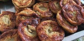 Berikut kumpulan rahasia aneka kreasi dan variasi olahan cara buat resepi kuih akok kedut kelantan sukatan cawan. Golongan Muda Kena Tahu Cara Buat Kuih Akok Kedut Mudah Disediakan