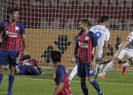 Sus comienzos en segunda división fueron bastante satisfactorios. Huachipato Zyri