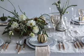 All you will need is a pizza crust and some foil to shape the cornucopia out of. 25 Thanksgiving Crafts And Table Ideas For The Big Day Ahead