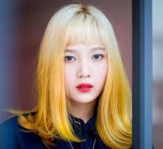 red velvet joy reveluv kpop 金髪ヘアスタイル 黄色い髪 ヘアスタイリング