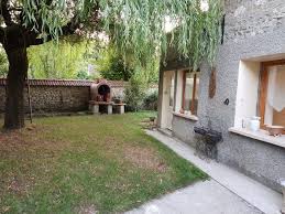 Maison A La Campagne Proche Tout Commerces Comprenant Salon Sejour Cuisine Amenagee Palier Pouvant Faire Office De Chambre Maison Sejour Cuisine Jardin Clos