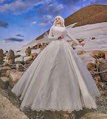 2018 Sade Gelinlik Modelleri Www Tesetturelbis Pinarsems Setrinur Gamz Tese Tesettur Gelinlik Modelleri 2020 Gelinlik The Dress Dugun Giysileri