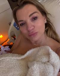 Lindsay Hubbard shares photos of baby girl Gemma in hospital