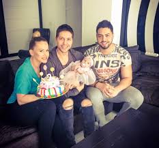 Deși artista a negat divorțul de mai multe ori și a explicat că nu au probleme, decât mici neînțelegeri ca orice alt cuplu, se pare că nimic nu este roz între cei doi. Fetita Andei Adam A Implinit Doua Luni Iata Cum A Fost Sarbatorita Adpm